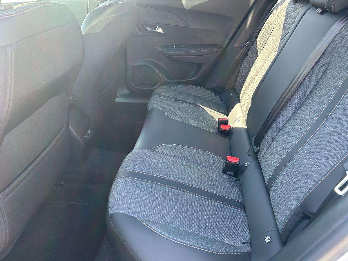 Fahrzeugbild eines Peugeot 2008