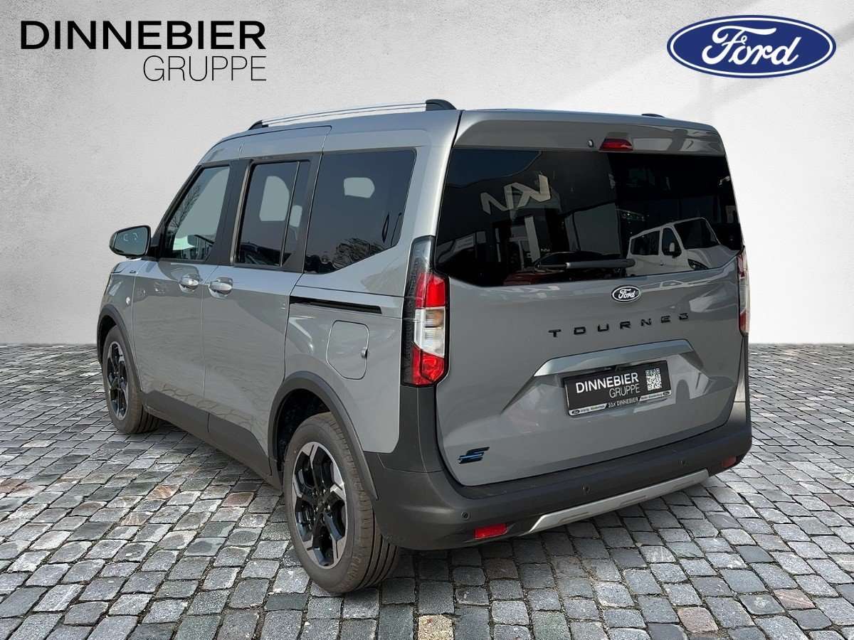 Fahrzeugbild eines Ford Tourneo Courier