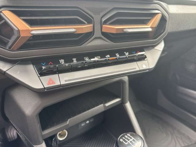 Fahrzeugbild eines Dacia Bigster