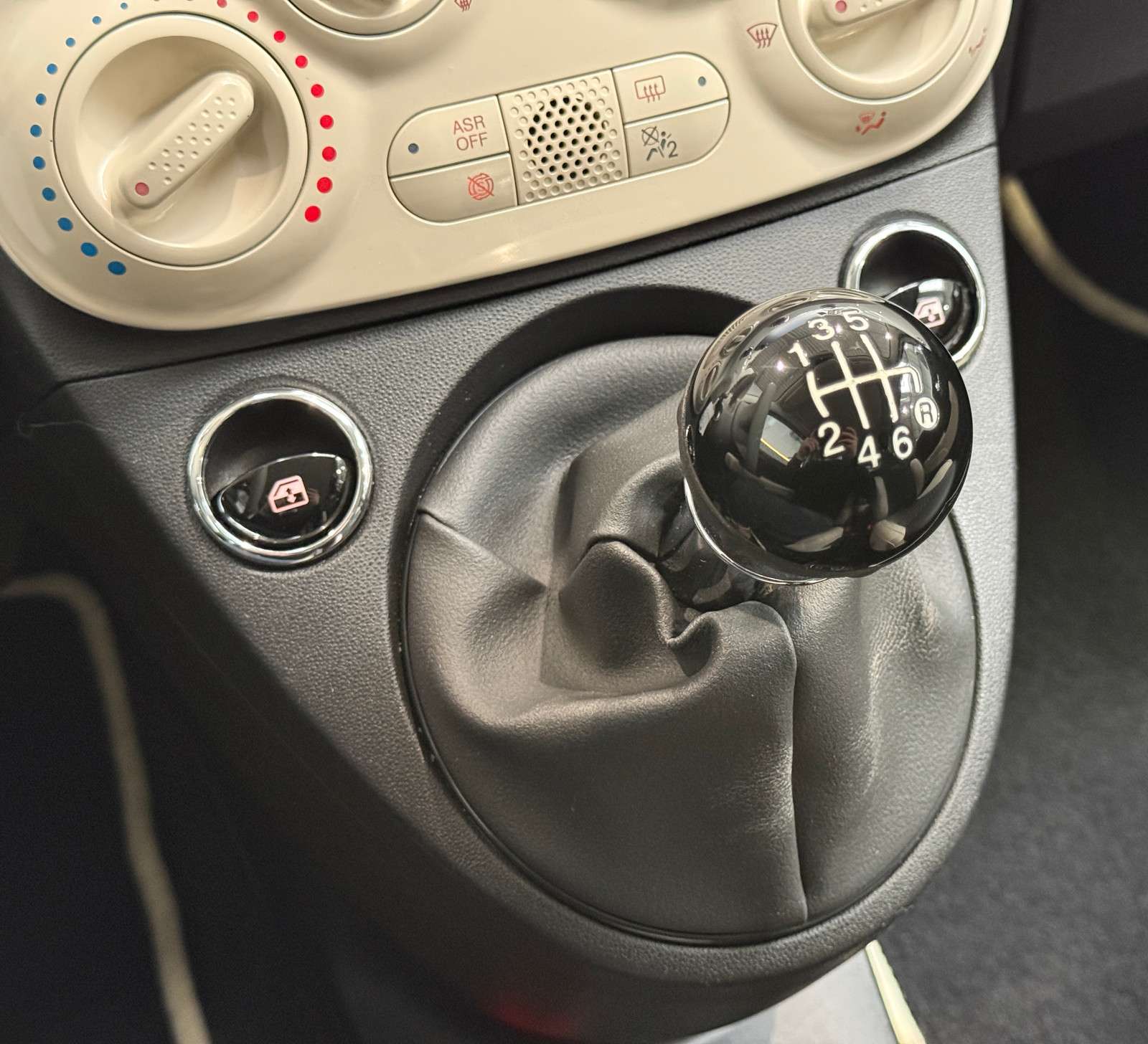 Fahrzeugbild eines Fiat 500