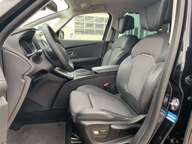 Fahrzeugbild eines Renault Grand Scénic