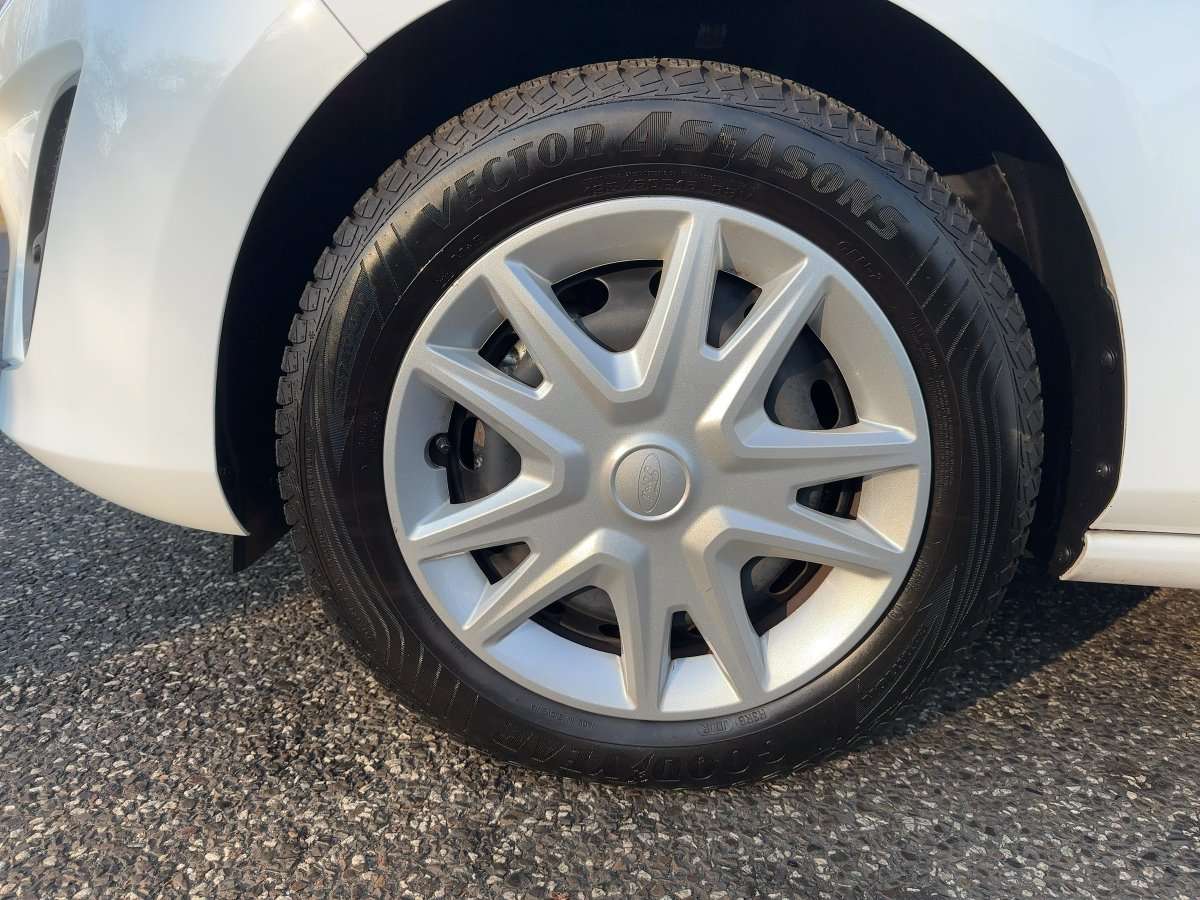 Fahrzeugbild eines Ford Fiesta