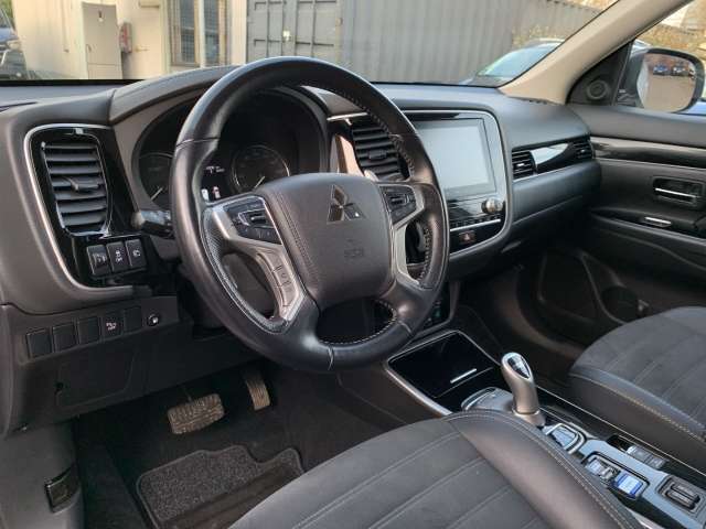 Fahrzeugbild eines Mitsubishi Outlander