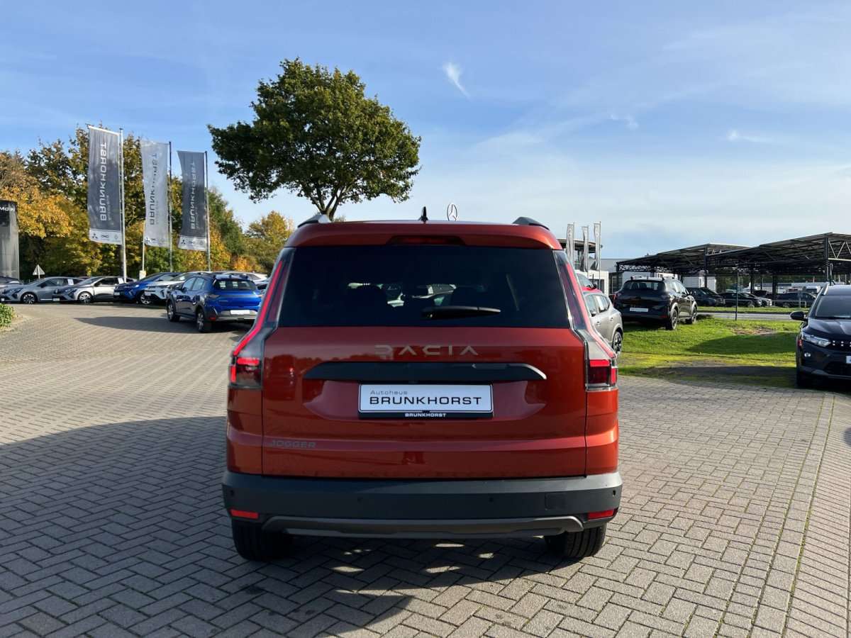 Fahrzeugbild eines Dacia Jogger