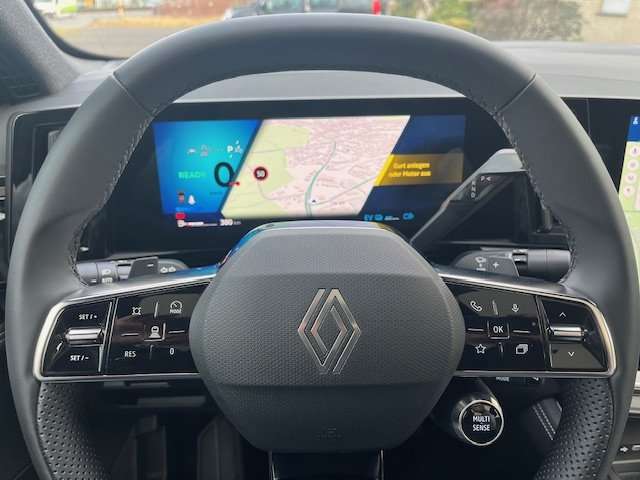 Fahrzeugbild eines Renault Rafale