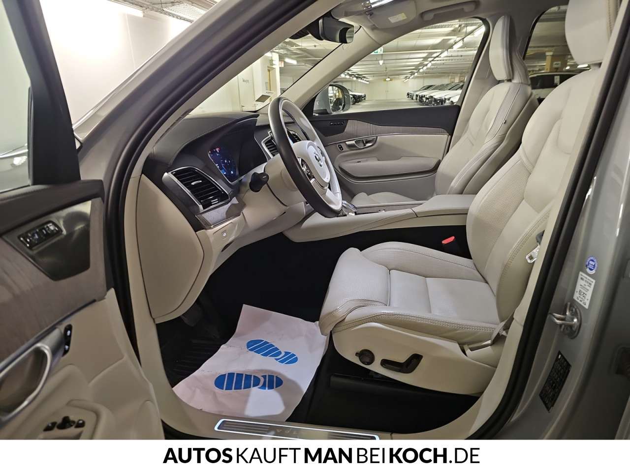 Fahrzeugbild eines Volvo XC90