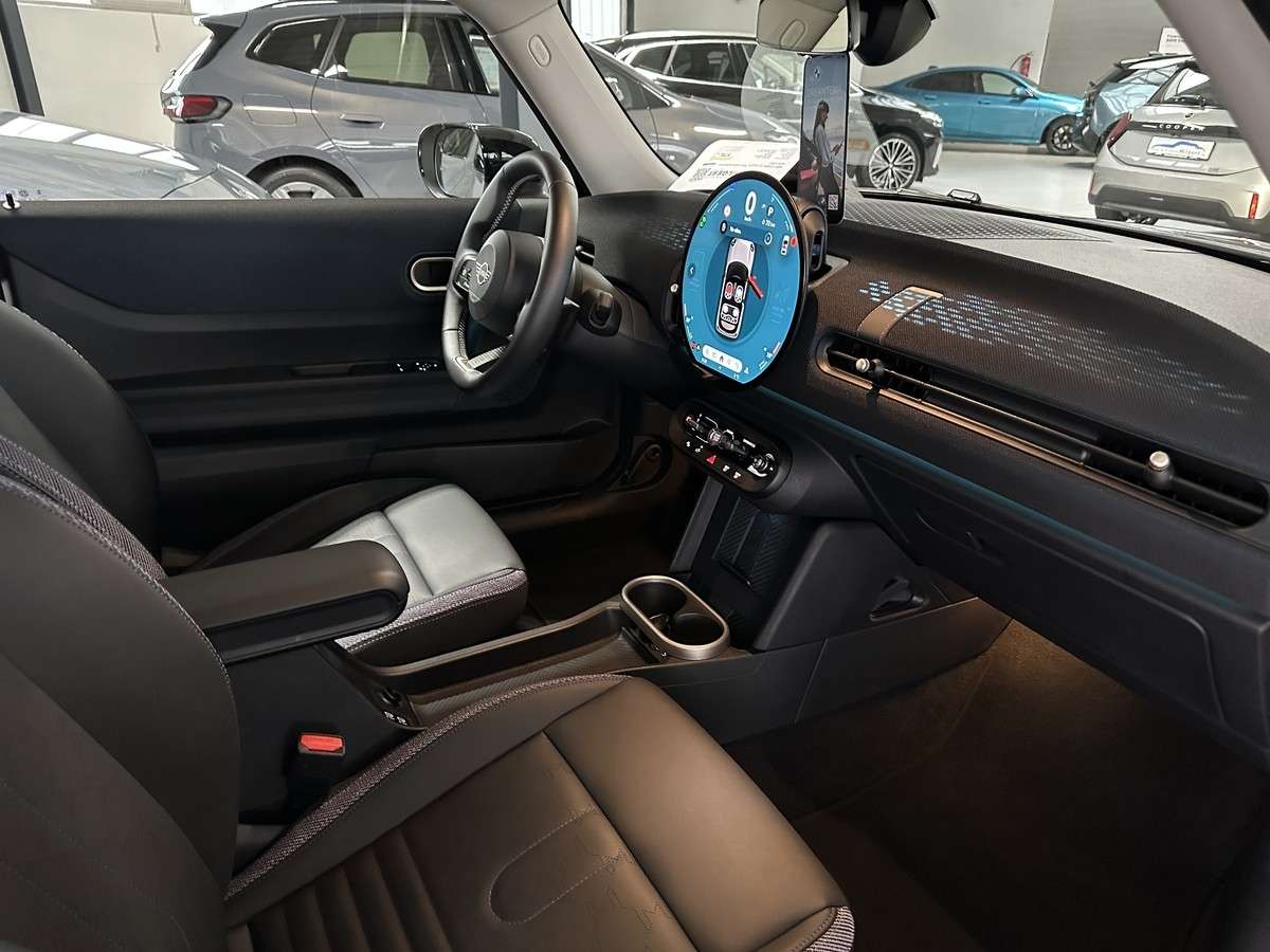 Fahrzeugbild eines MINI COOPER