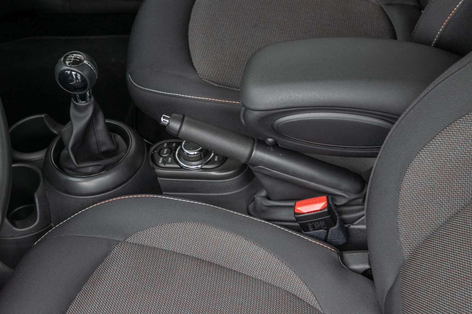 Fahrzeugbild eines MINI COOPER