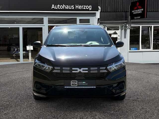 Fahrzeugbild eines Dacia Sandero