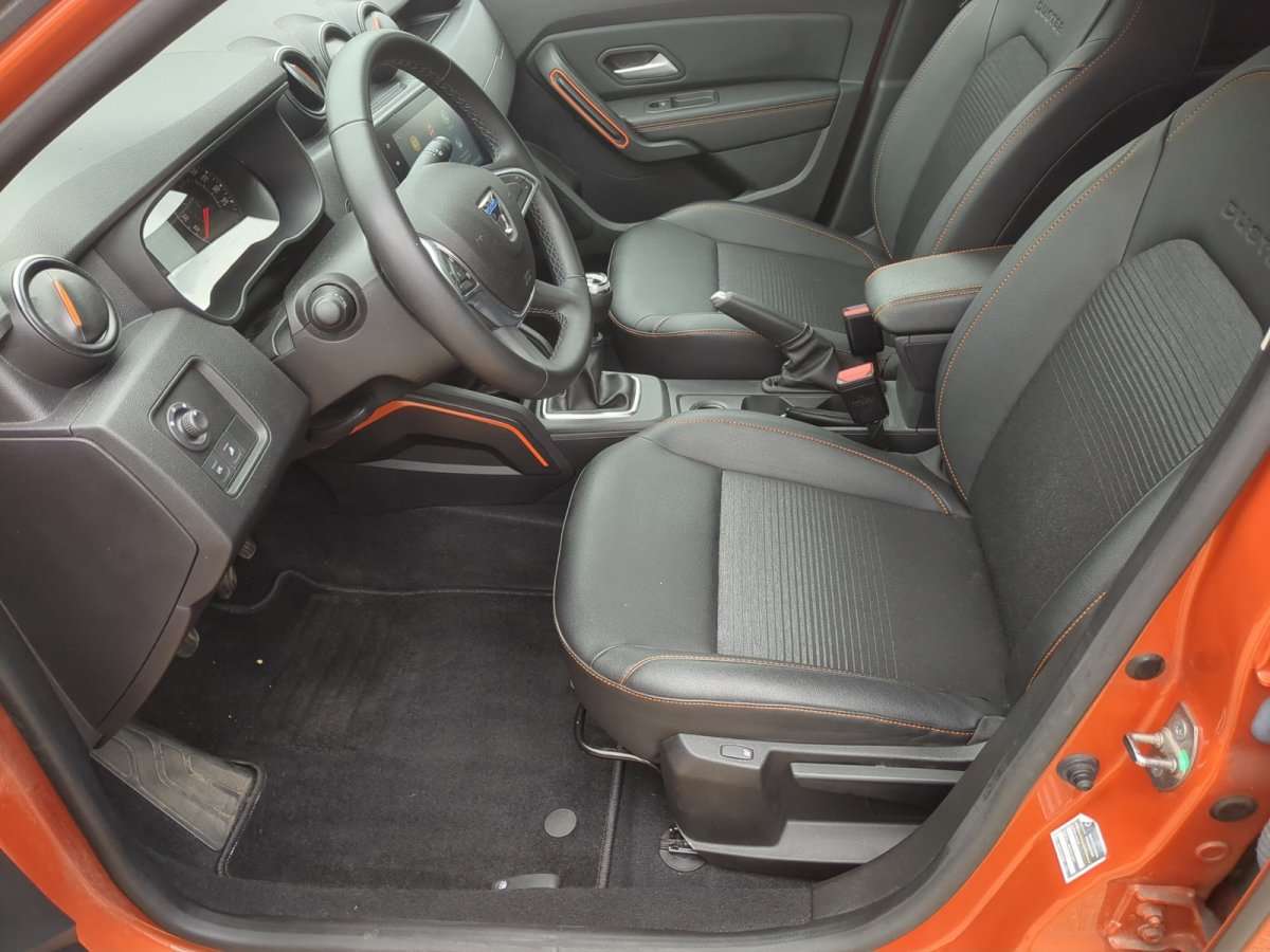 Fahrzeugbild eines Dacia Duster