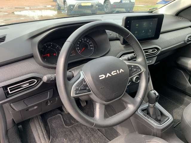 Fahrzeugbild eines Dacia Sandero