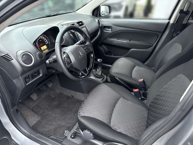 Fahrzeugbild eines Mitsubishi Space Star