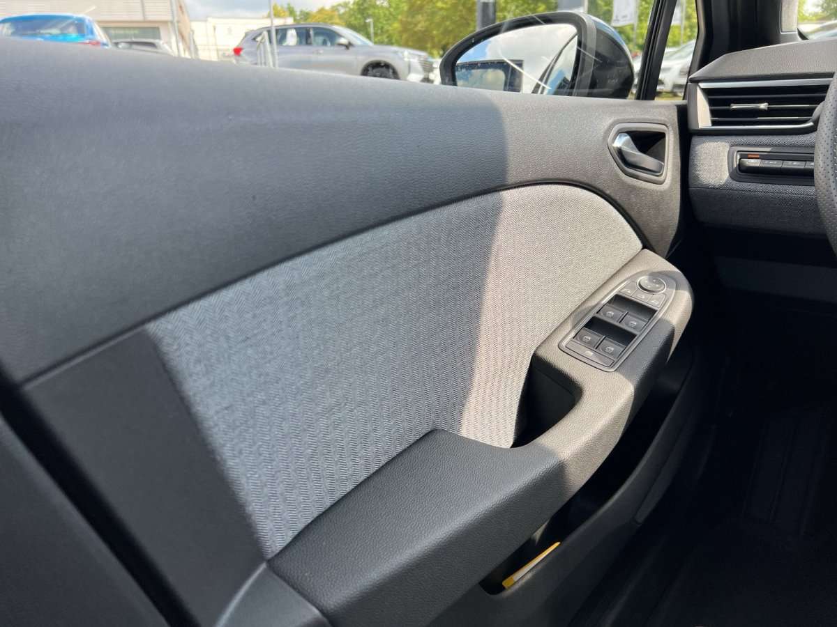 Fahrzeugbild eines Renault Clio