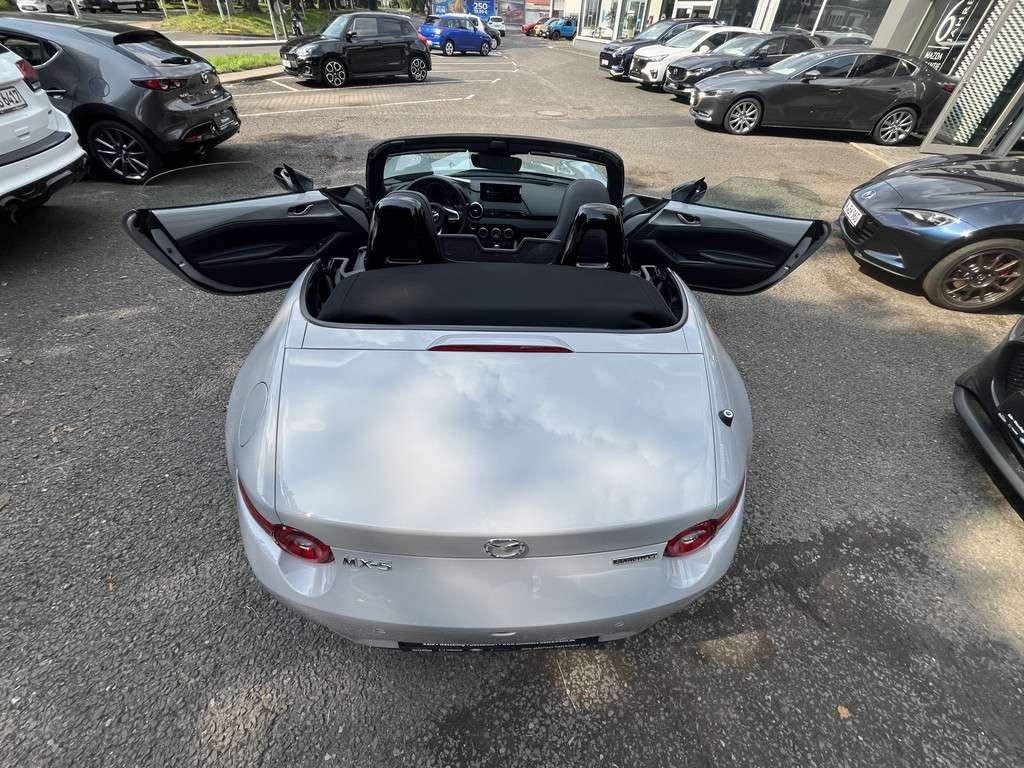 Fahrzeugbild eines Mazda MX-5