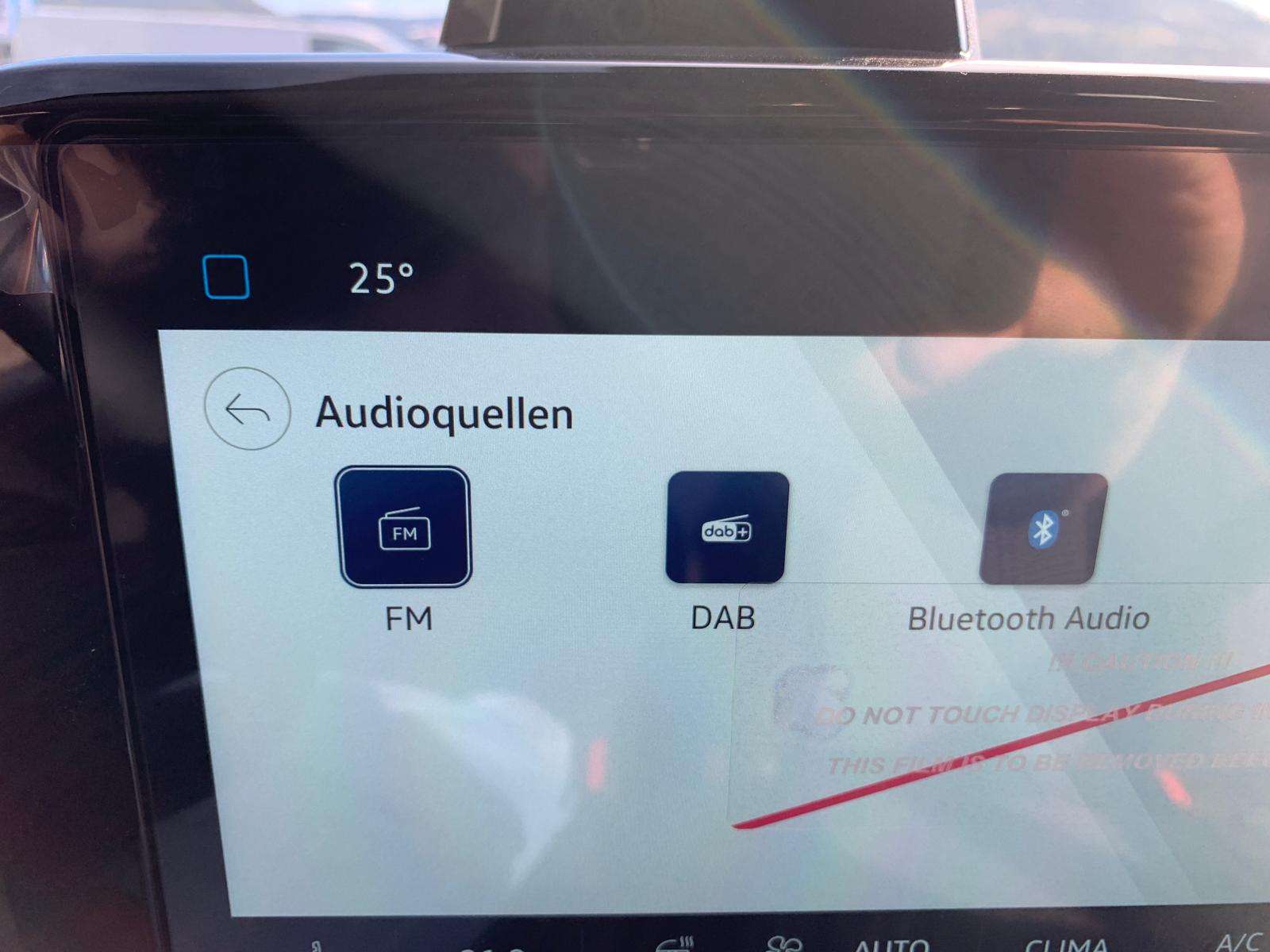Fahrzeugbild eines Volkswagen Caravelle