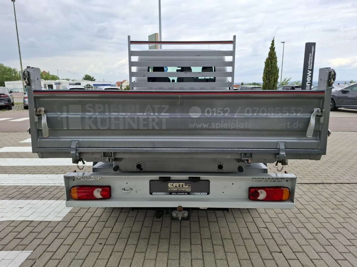 Fahrzeugbild eines Renault Master