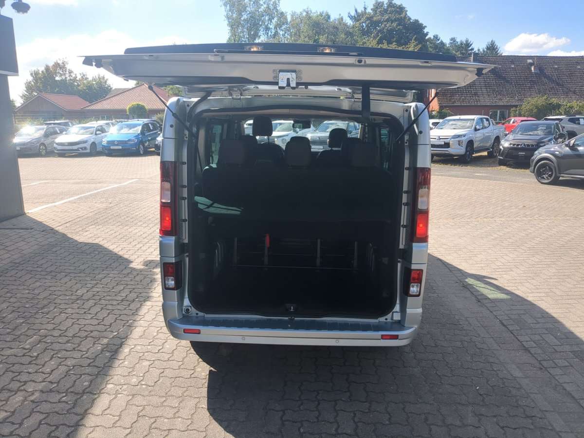 Fahrzeugbild eines Nissan Primastar