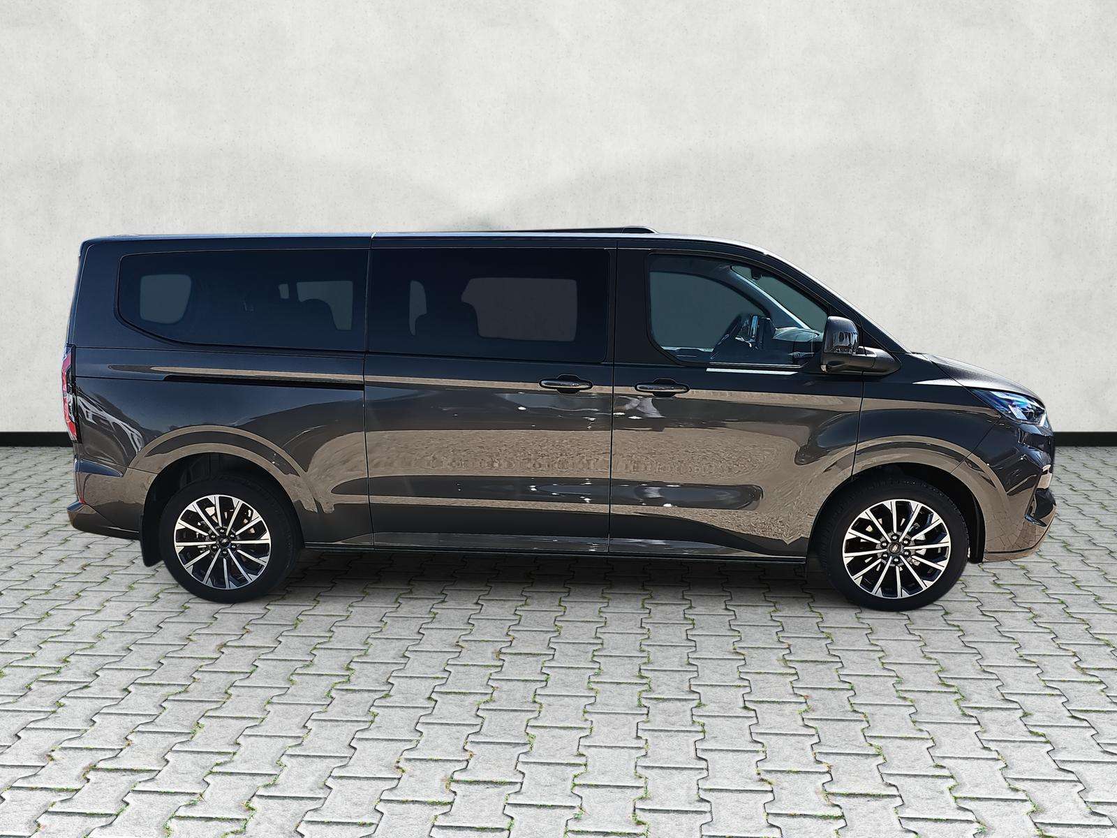 Fahrzeugbild eines Ford Tourneo Custom