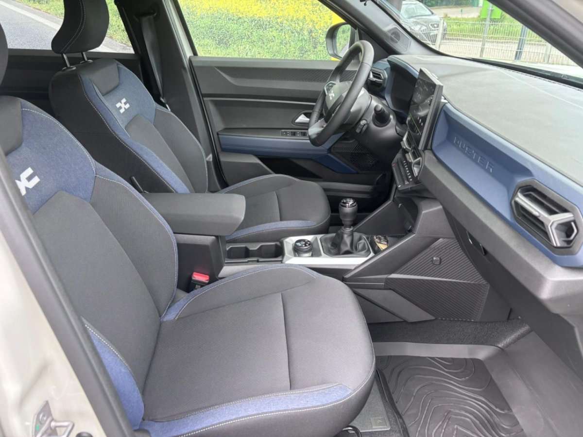 Fahrzeugbild eines Dacia Duster