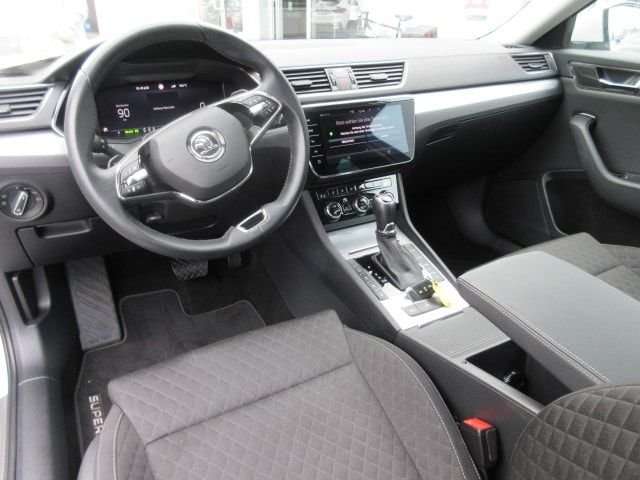 Fahrzeugbild eines Skoda Superb
