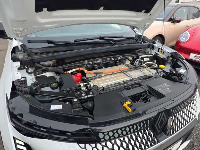 Fahrzeugbild eines Renault Scenic E-TECH
