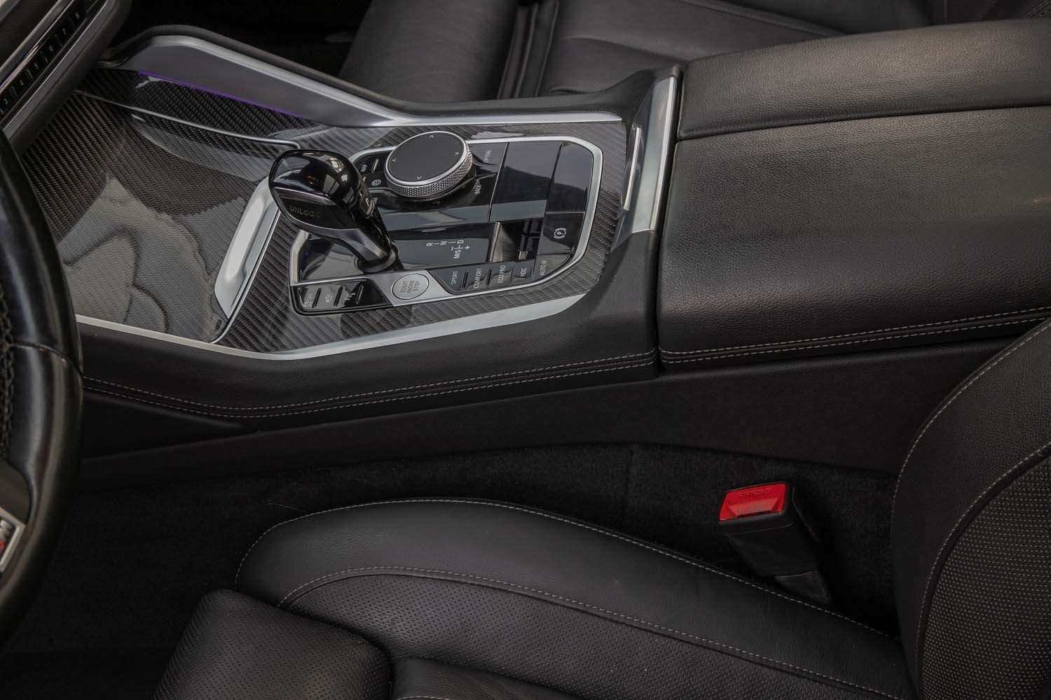 Fahrzeugbild eines BMW X6