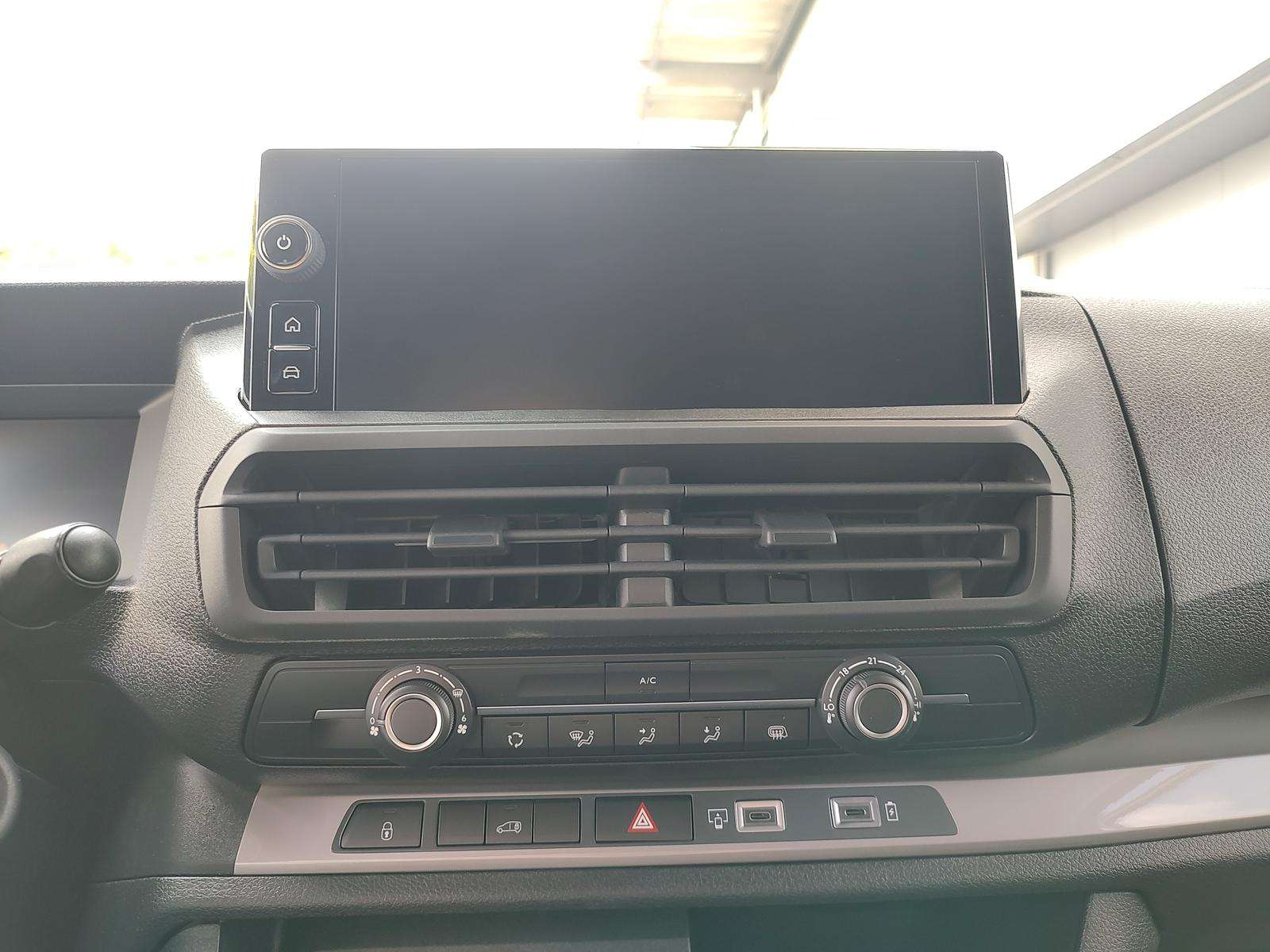 Fahrzeugbild eines Opel Vivaro