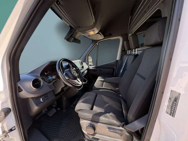 Fahrzeugbild eines Mercedes-Benz Sprinter