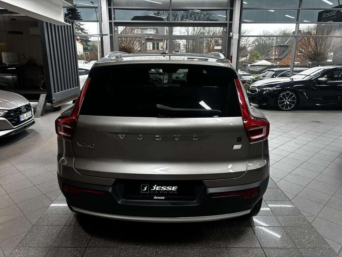 Fahrzeugbild eines Volvo XC40