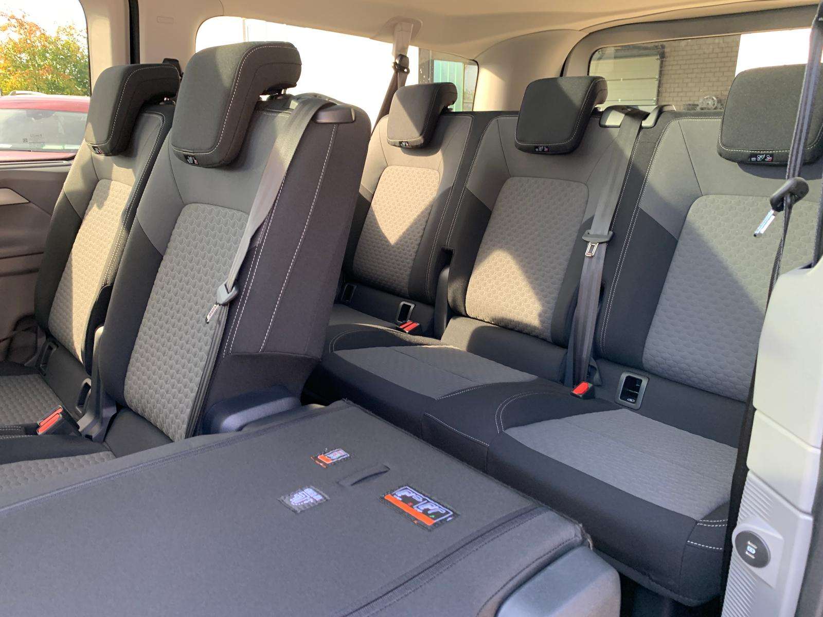 Fahrzeugbild eines Volkswagen Caravelle
