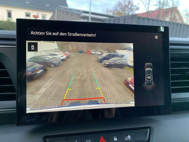 Fahrzeugbild eines Renault Master
