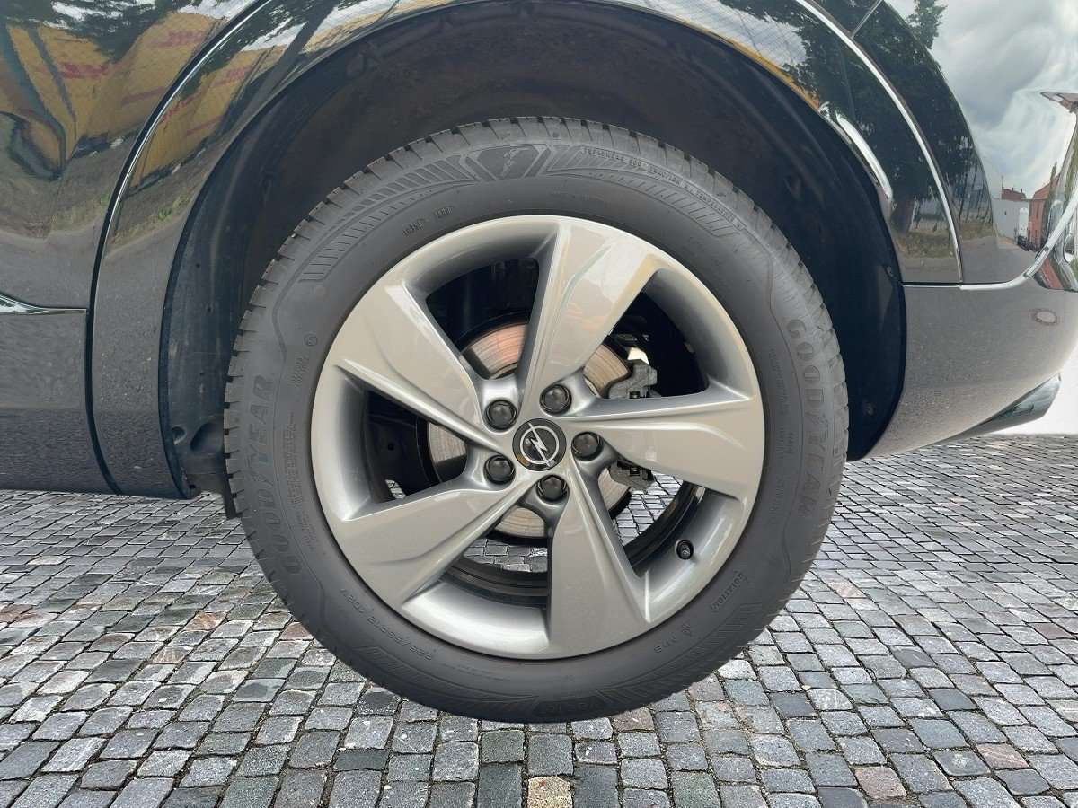 Fahrzeugbild eines Opel Grandland X