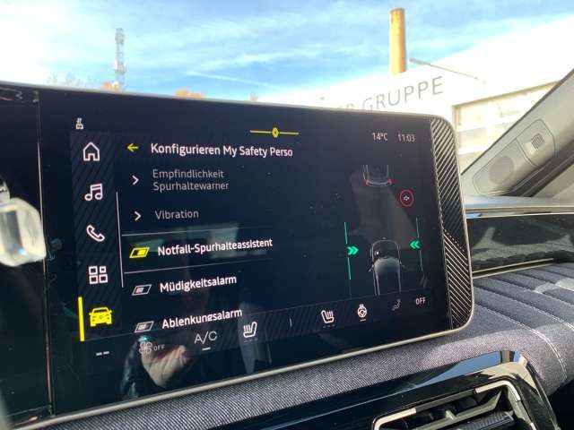 Fahrzeugbild eines Renault 5 E-TECH