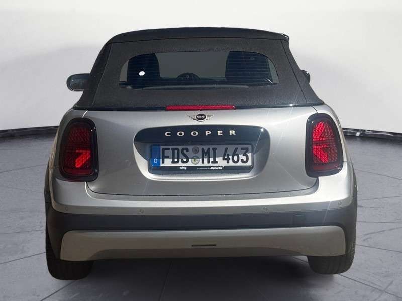 Fahrzeugbild eines MINI COOPER
