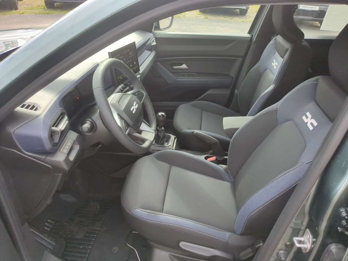 Fahrzeugbild eines Dacia Duster