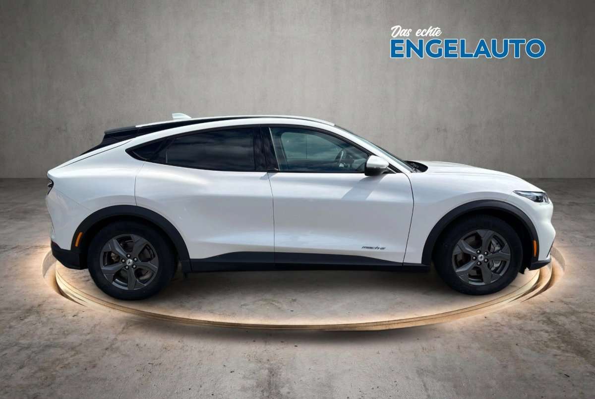 Fahrzeugbild eines Ford Mustang Mach-E