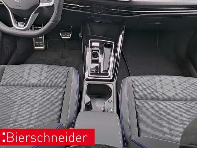 Fahrzeugbild eines Volkswagen Golf