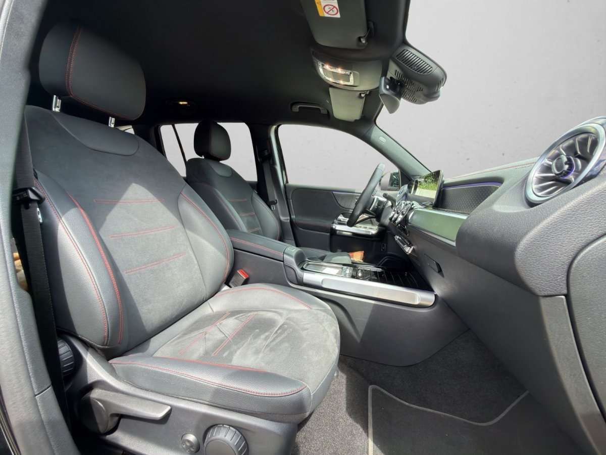 Fahrzeugbild eines Mercedes-Benz EQB
