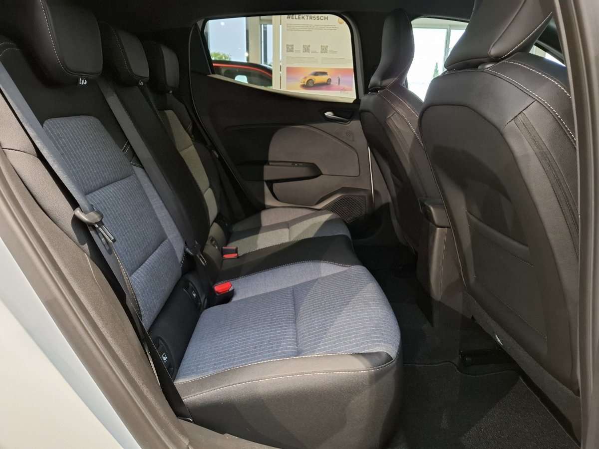 Fahrzeugbild eines Renault Clio