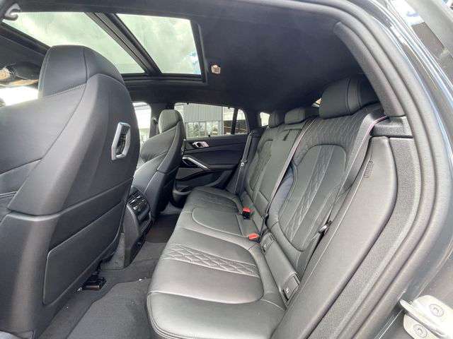 Fahrzeugbild eines BMW X6