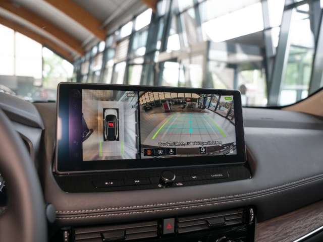 Fahrzeugbild eines Nissan X-TRAIL