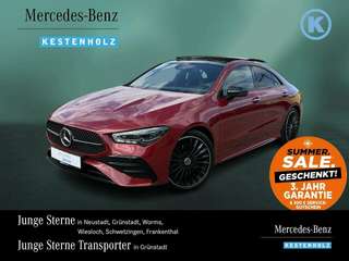 Schräge Frontansicht auf einen Mercedes-Benz CLA , freigestellt