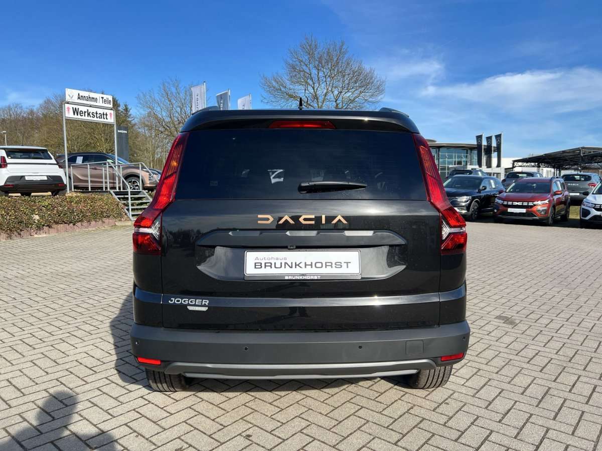 Fahrzeugbild eines Dacia Jogger