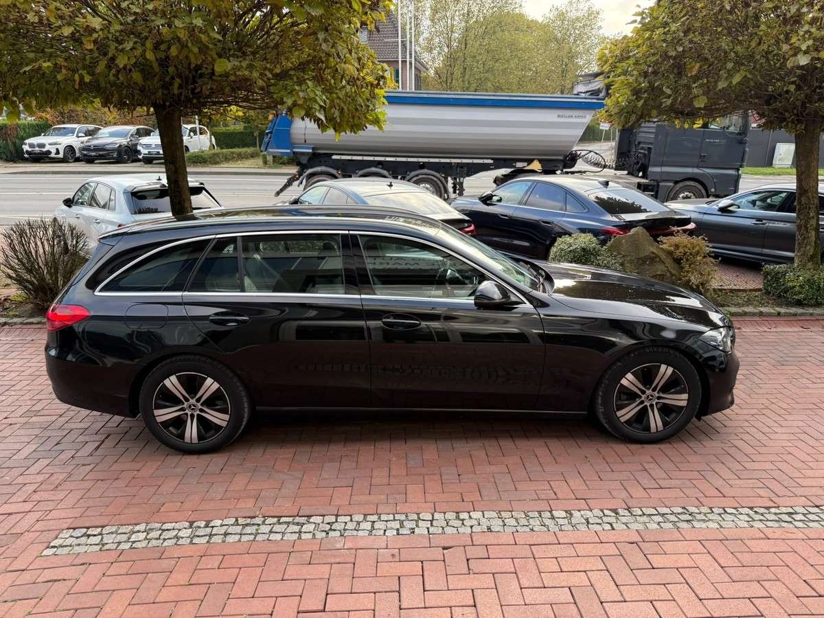 Fahrzeugbild eines Mercedes-Benz C-Klasse