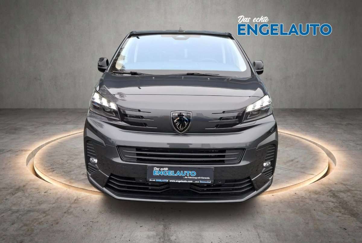 Fahrzeugbild eines Peugeot Traveller