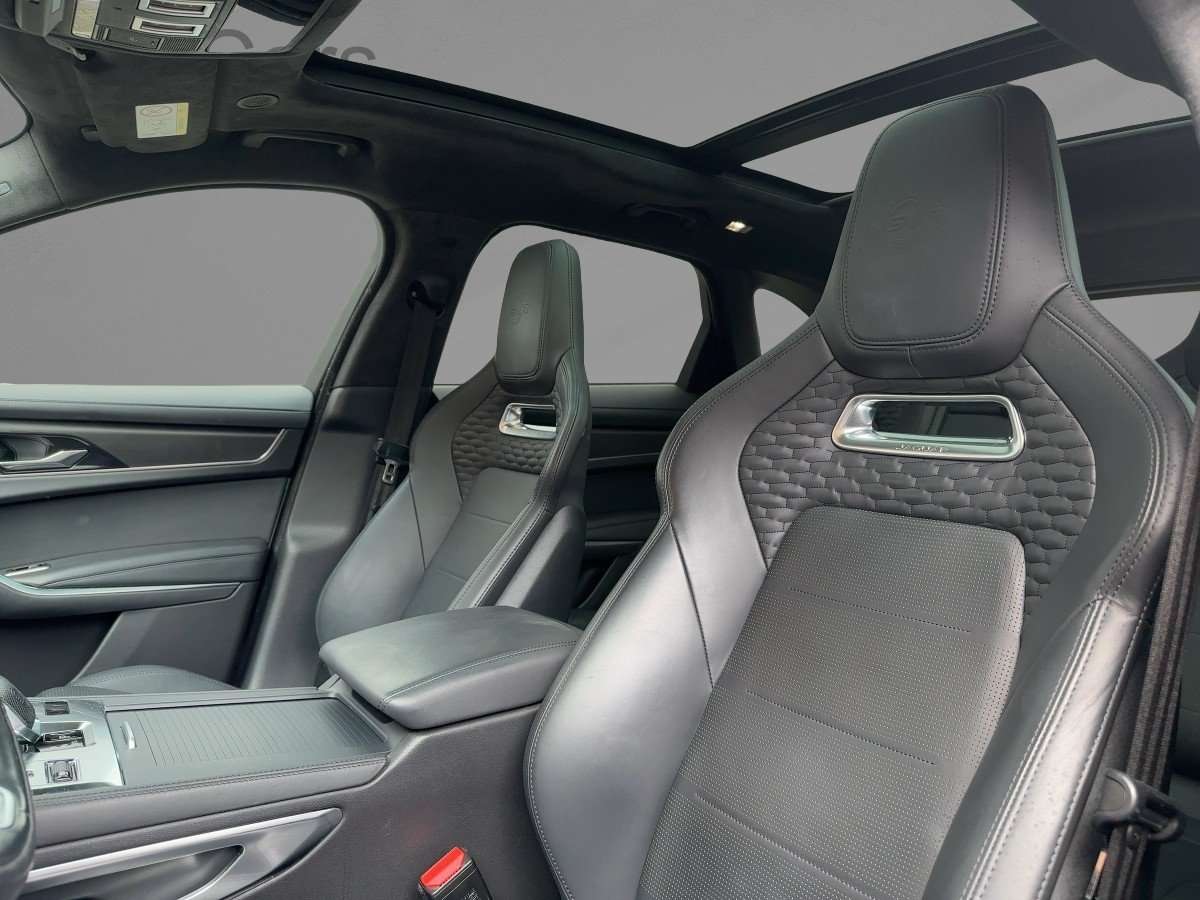 Fahrzeugbild eines Jaguar F-PACE