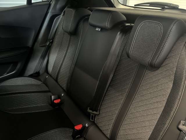 Fahrzeugbild eines Peugeot 2008