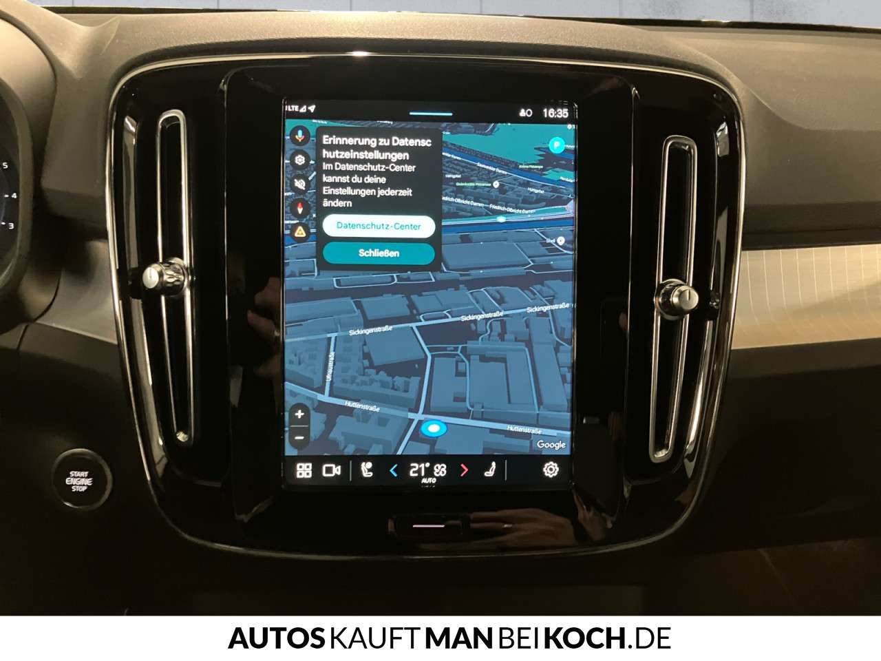 Fahrzeugbild eines Volvo XC40