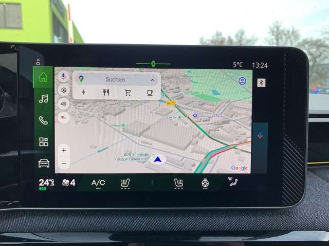 Fahrzeugbild eines Renault 4 E-TECH