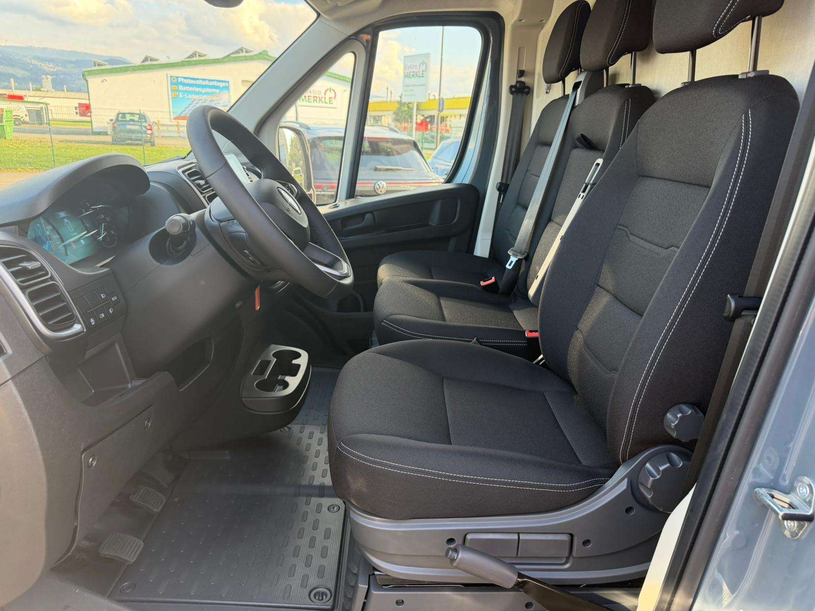 Fahrzeugbild eines Opel Movano